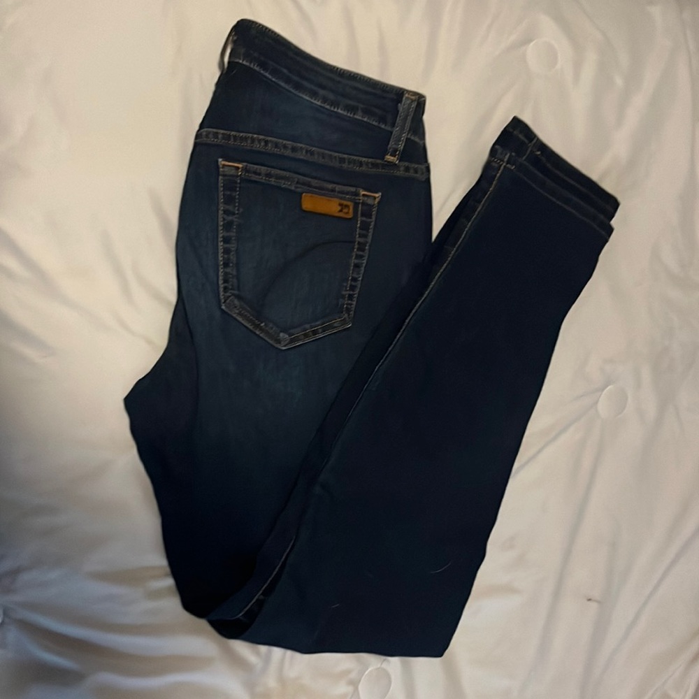 Never worn size 30 dark denim JOE’S JEANS!